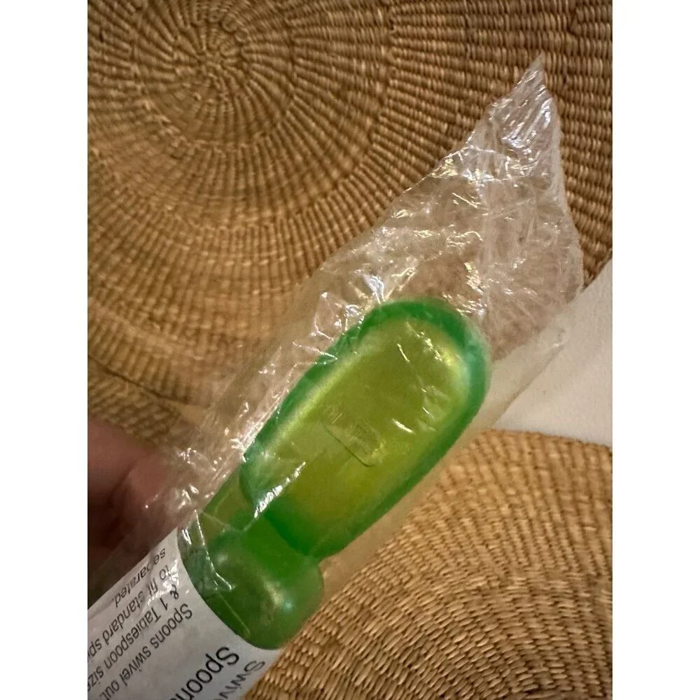Fox Farm swivel measuring spoons